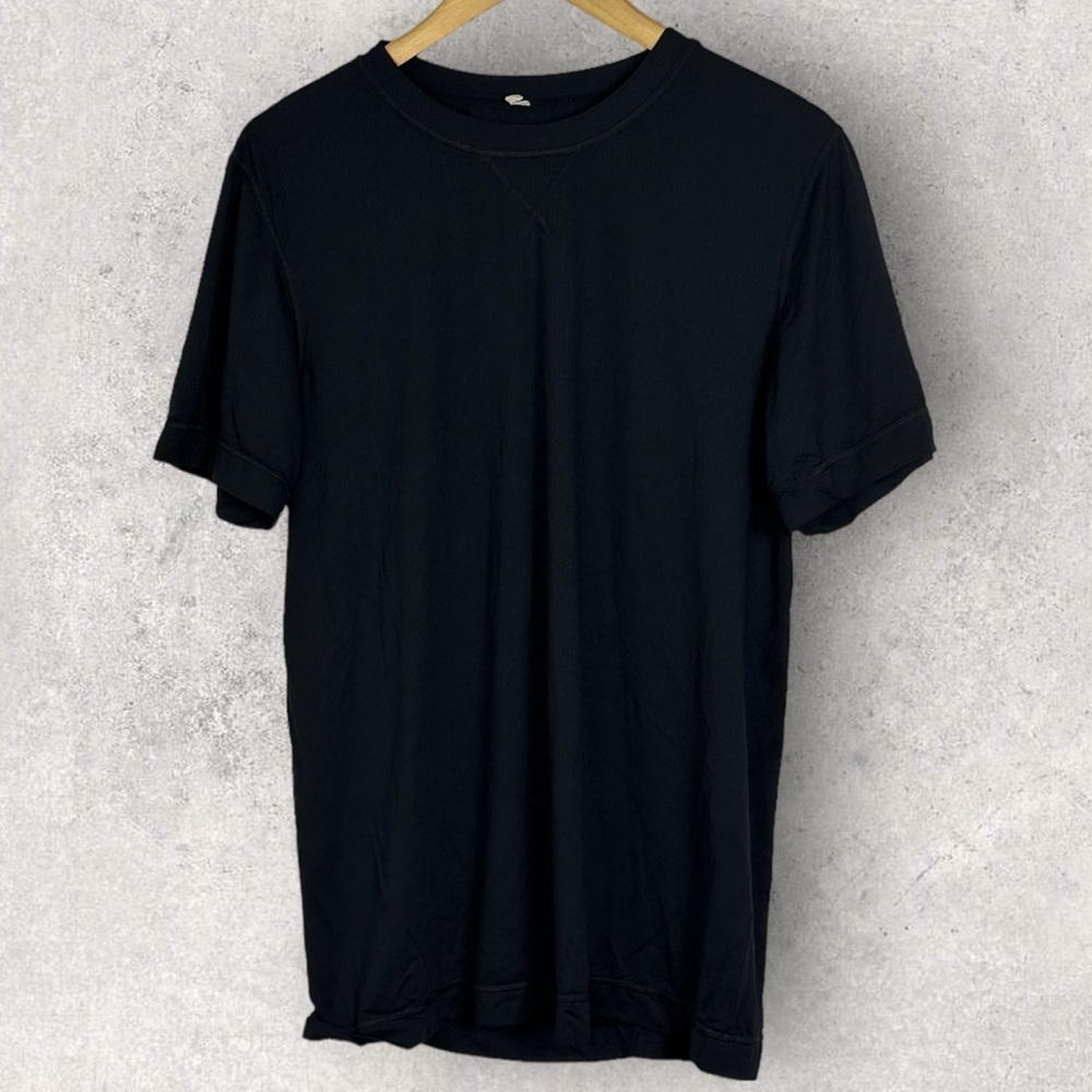Lululemon Black Crew Neck T-Shirt Mens Size Medium Fitness Tee Anti Stink Top M